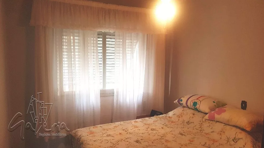 Casa à venda com 3 quartos, 201m² - Foto 12