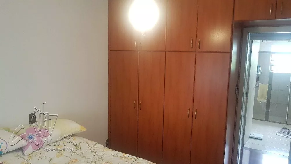 Casa à venda com 3 quartos, 201m² - Foto 13