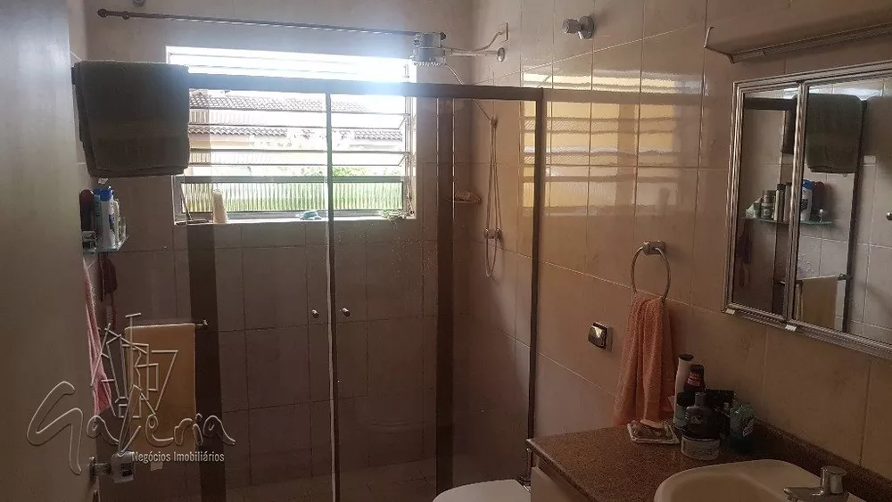 Casa à venda com 3 quartos, 201m² - Foto 15