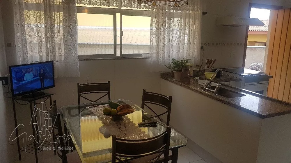 Casa à venda com 3 quartos, 201m² - Foto 10