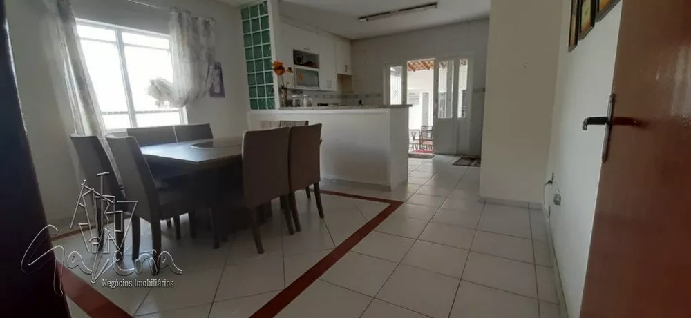 Sobrado à venda com 3 quartos, 234m² - Foto 4