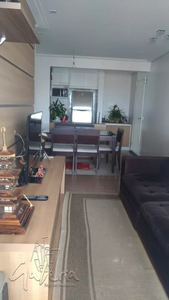 Apartamento à venda com 2 quartos, 70m² - Foto 5