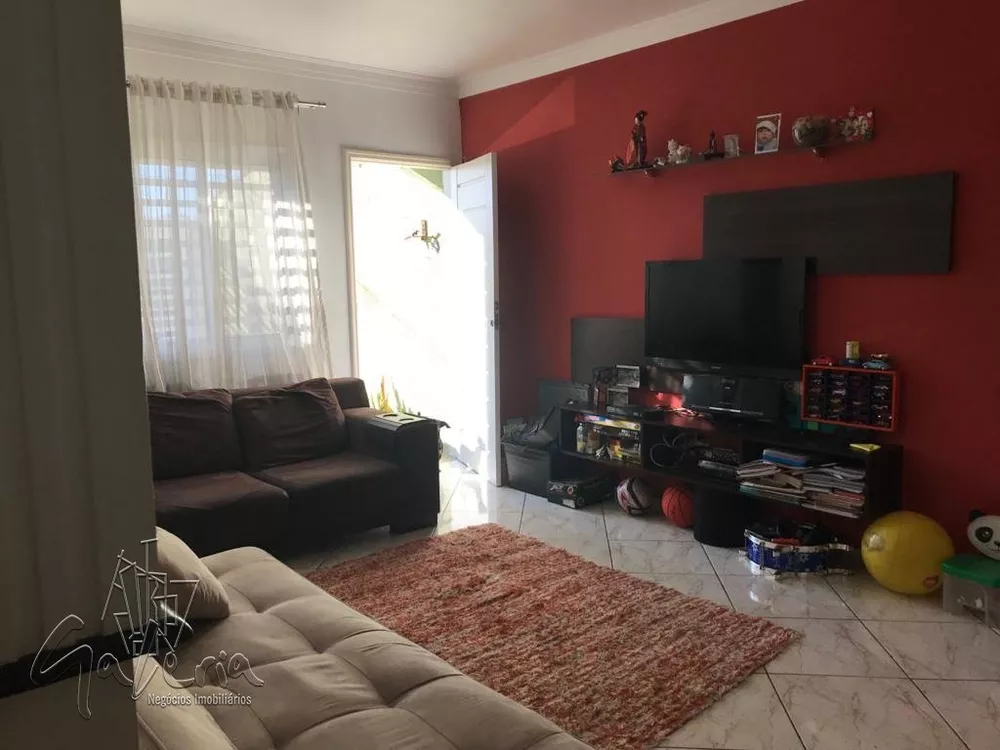 Sobrado à venda com 3 quartos, 110m² - Foto 1