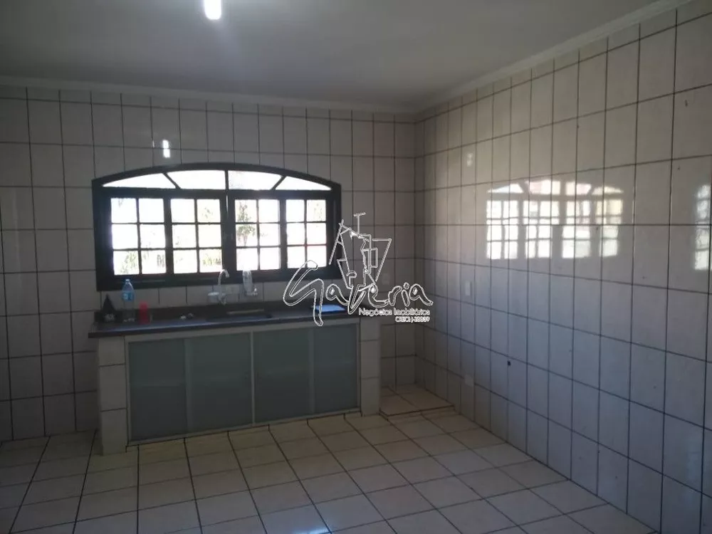 Sobrado à venda com 3 quartos, 240m² - Foto 12