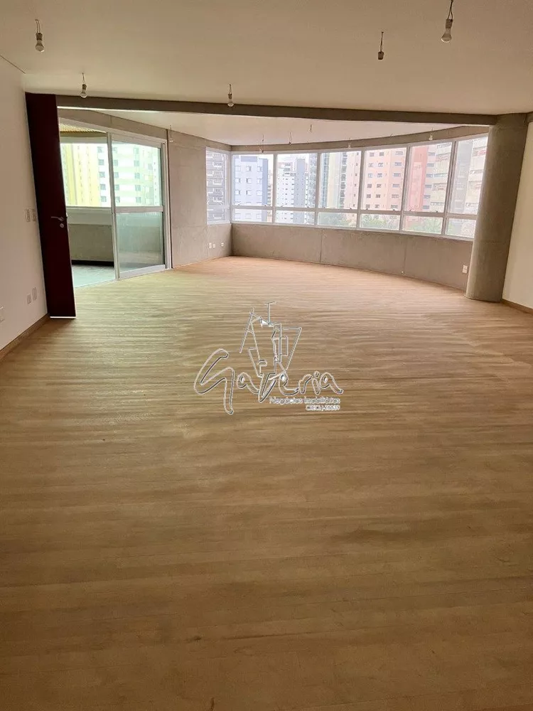 Apartamento à venda com 4 quartos, 270m² - Foto 2