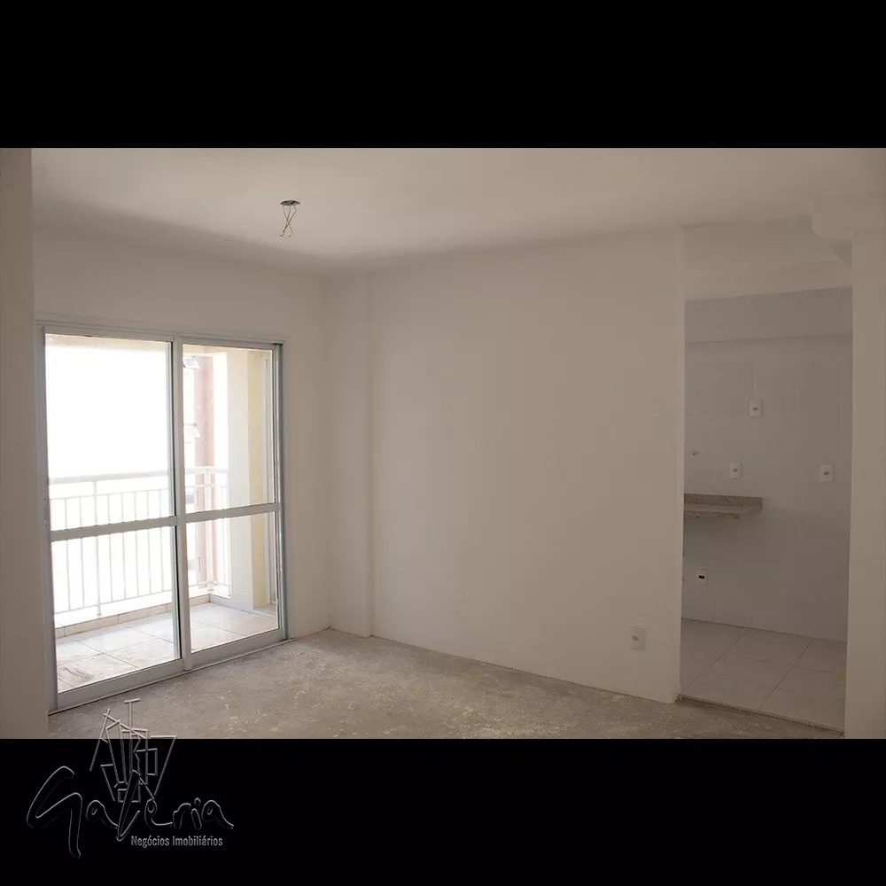 Apartamento à venda com 2 quartos, 64m² - Foto 4