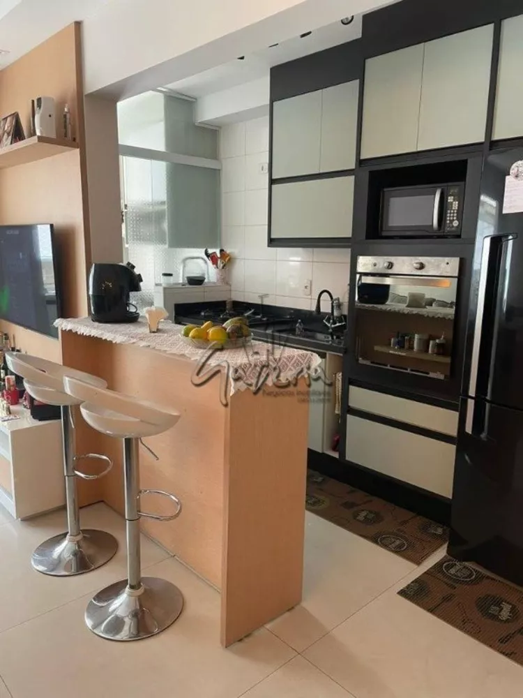 Apartamento à venda com 2 quartos, 71m² - Foto 1