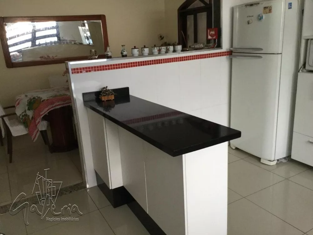 Sobrado à venda e aluguel com 3 quartos, 256m² - Foto 8