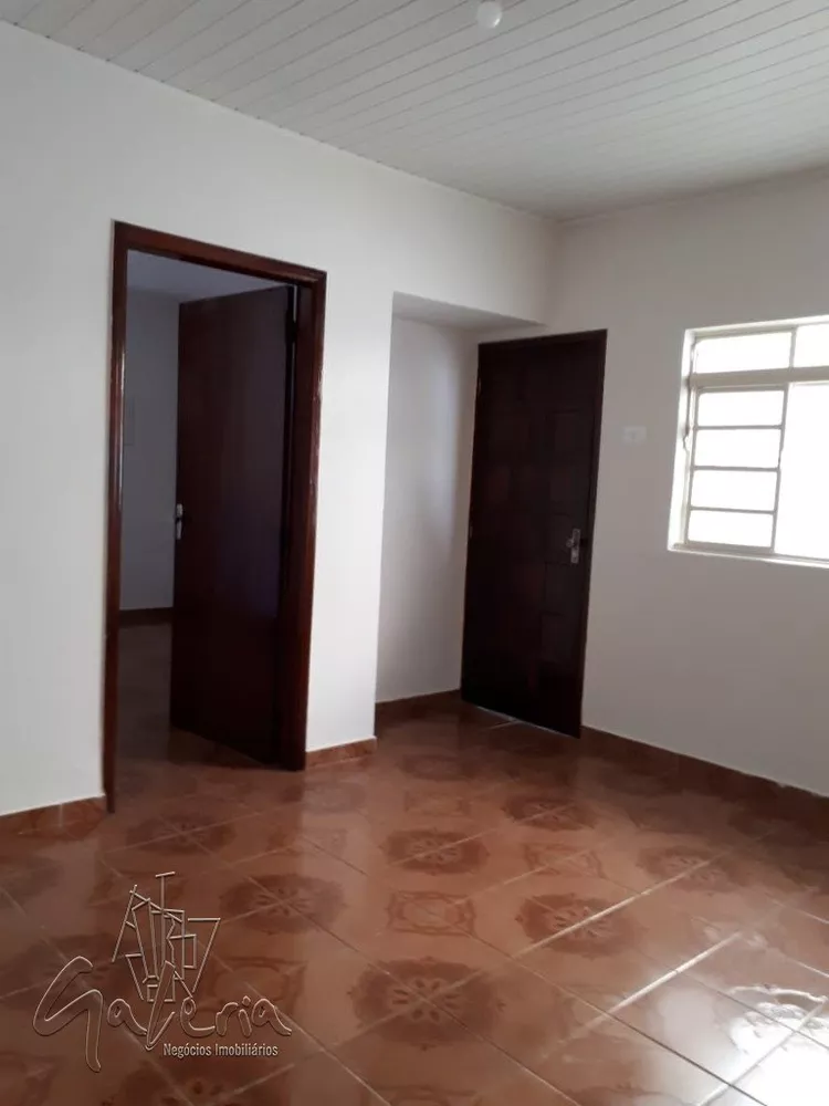 Casa à venda com 2 quartos, 213m² - Foto 1