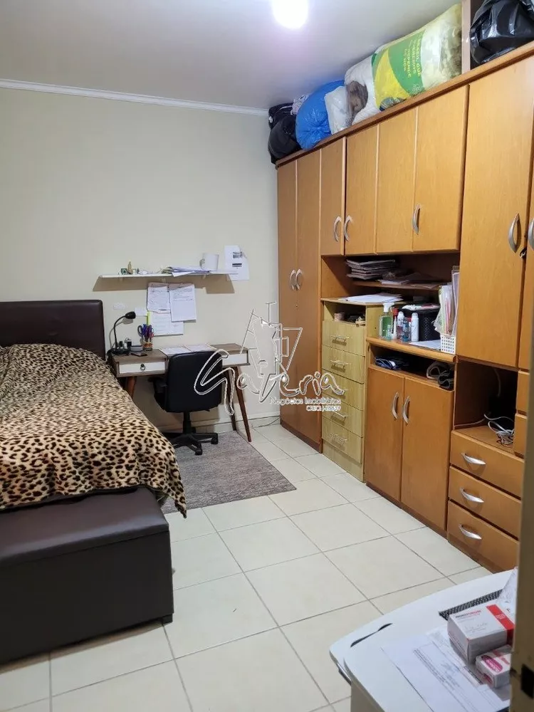Casa, 3 quartos, 224 m² - Foto 2