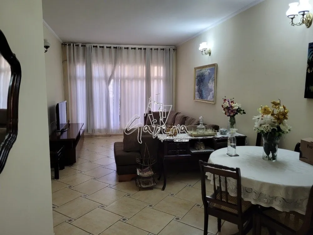 Casa, 3 quartos, 224 m² - Foto 1