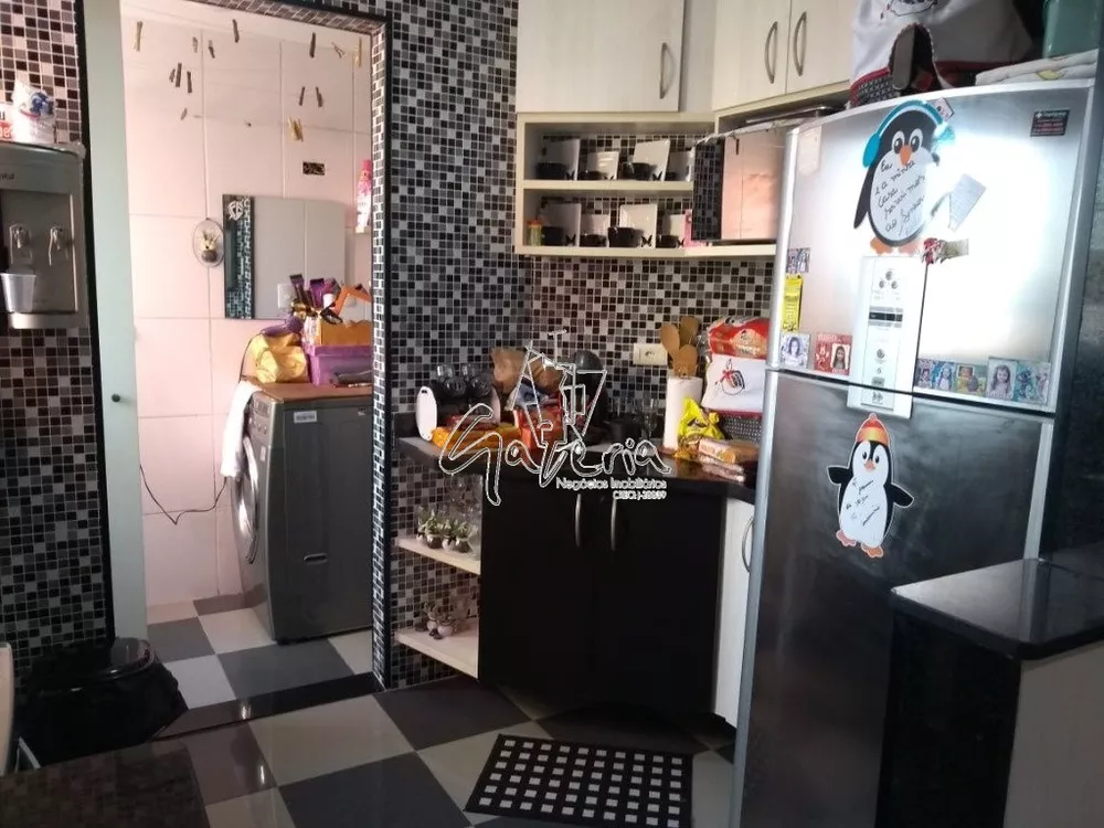 Apartamento à venda com 2 quartos, 61m² - Foto 3