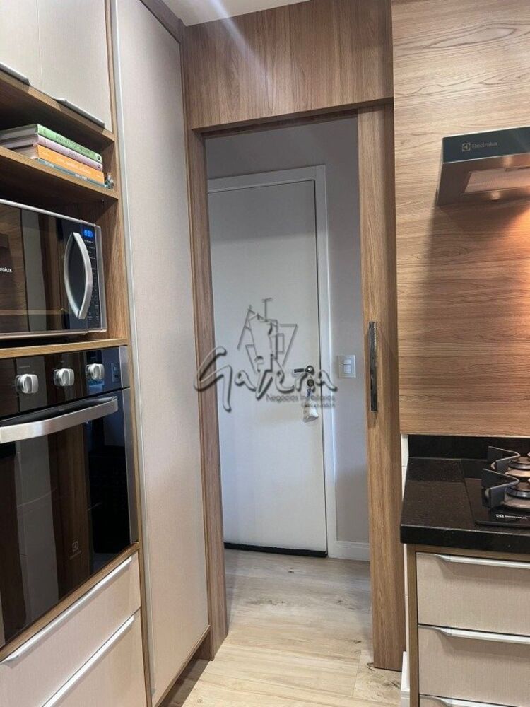 Apartamento à venda com 3 quartos, 103m² - Foto 2