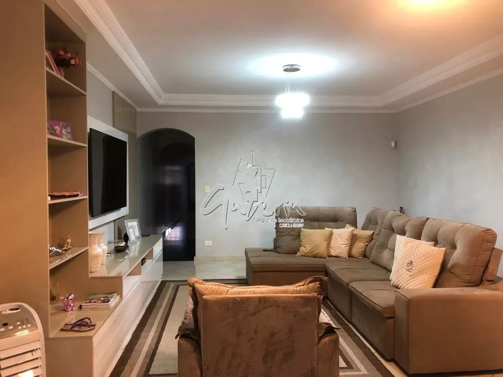 Sobrado à venda com 3 quartos, 347m² - Foto 2