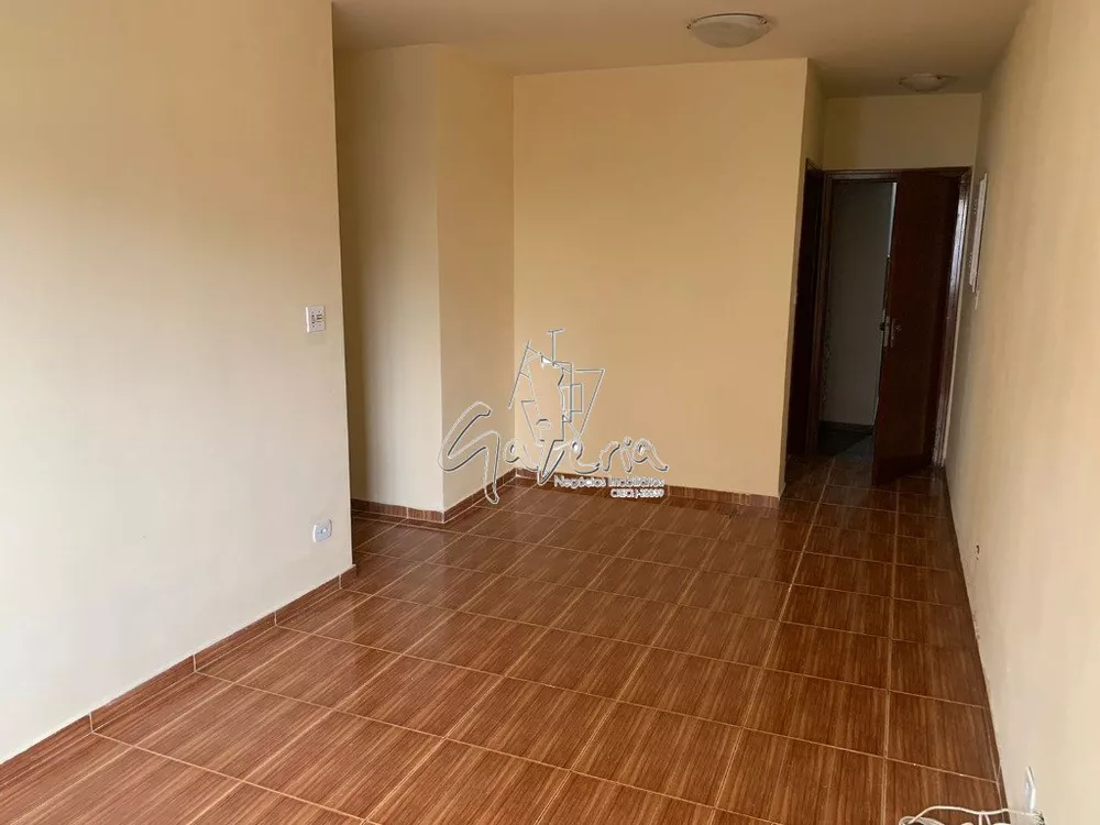 Apartamento à venda com 3 quartos, 105m² - Foto 2