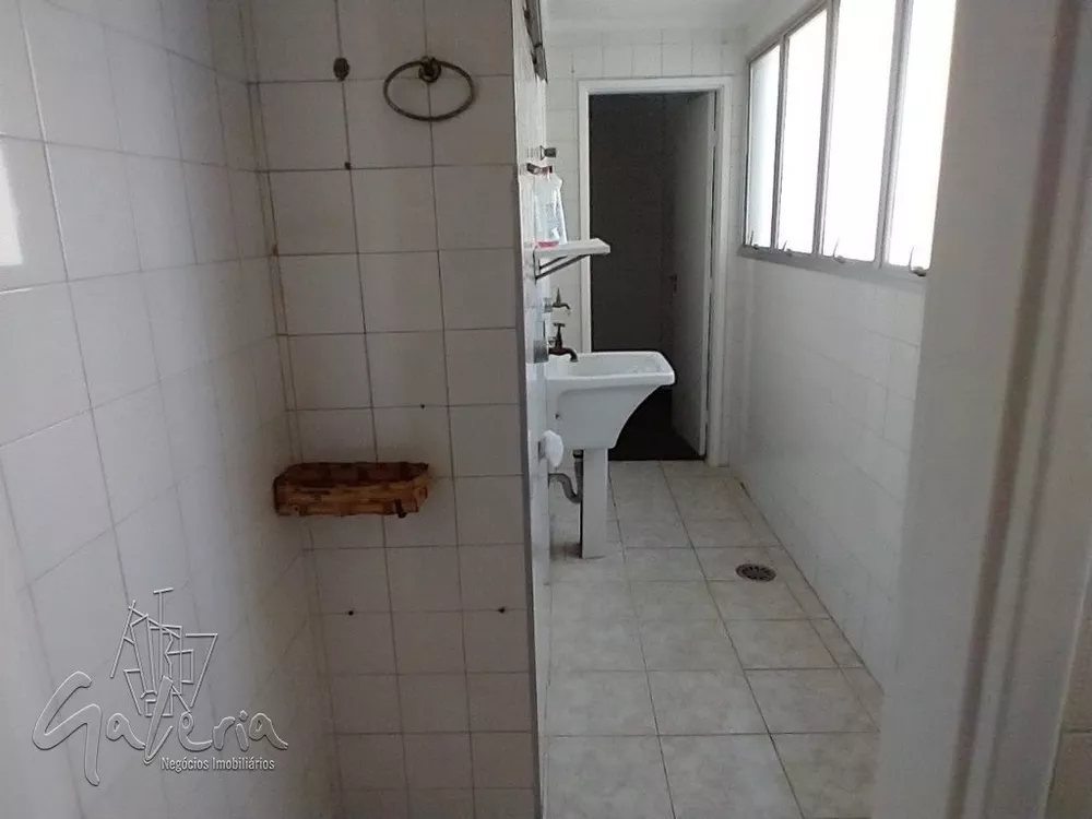 Apartamento à venda com 3 quartos, 94m² - Foto 11