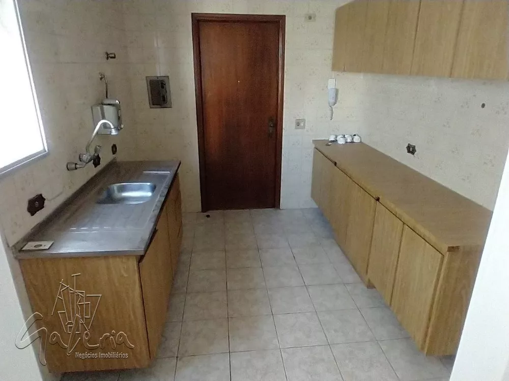 Apartamento à venda com 3 quartos, 94m² - Foto 9