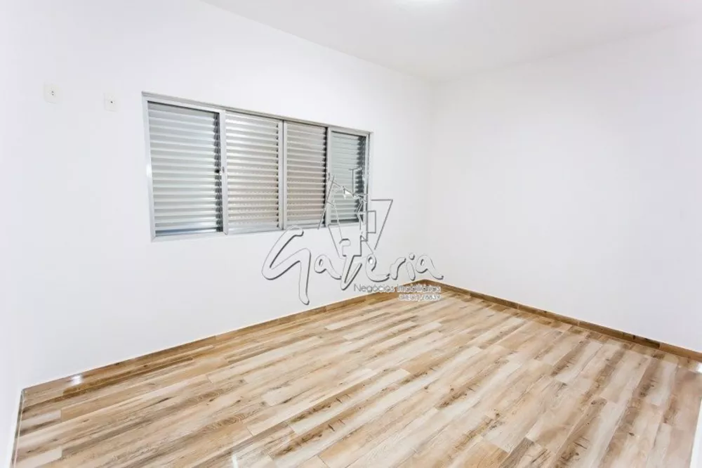 Casa, 3 quartos, 257 m² - Foto 2