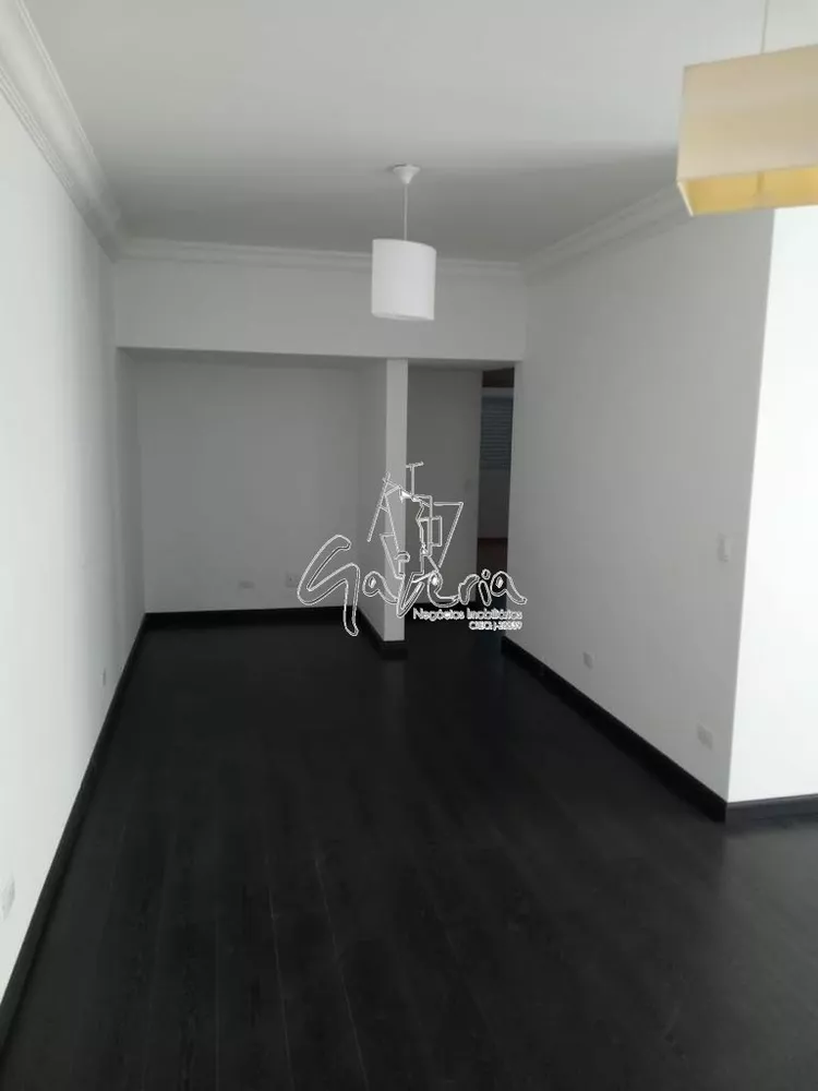 Apartamento à venda com 3 quartos, 96m² - Foto 2