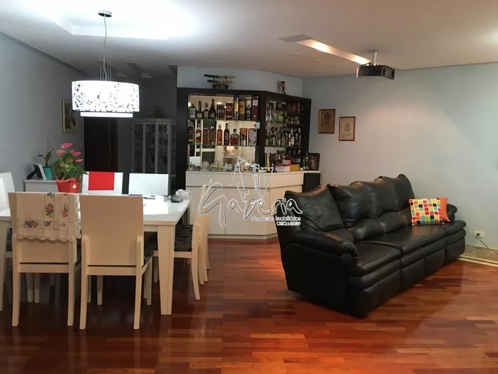 Apartamento à venda com 3 quartos, 188m² - Foto 3