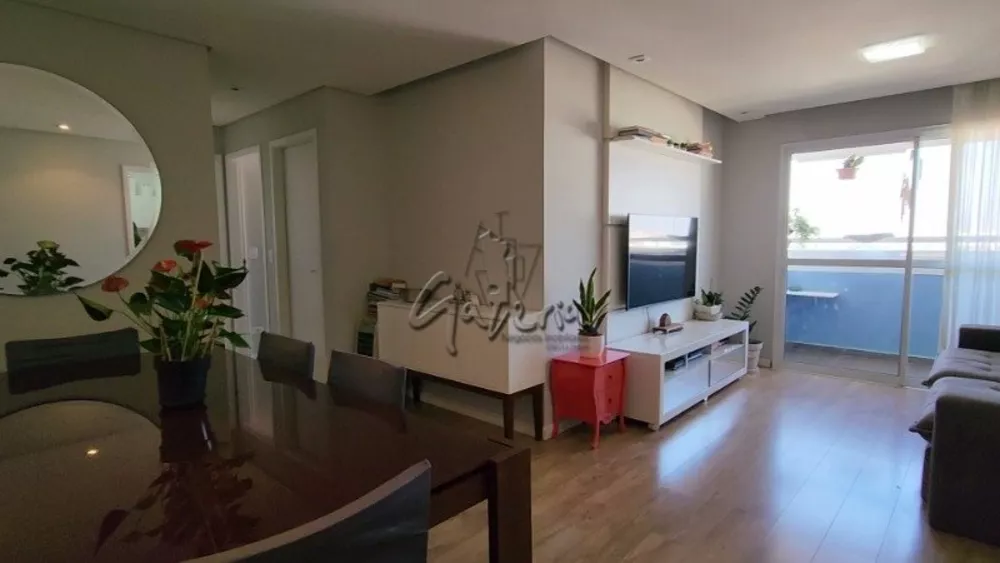 Apartamento à venda com 3 quartos, 94m² - Foto 2