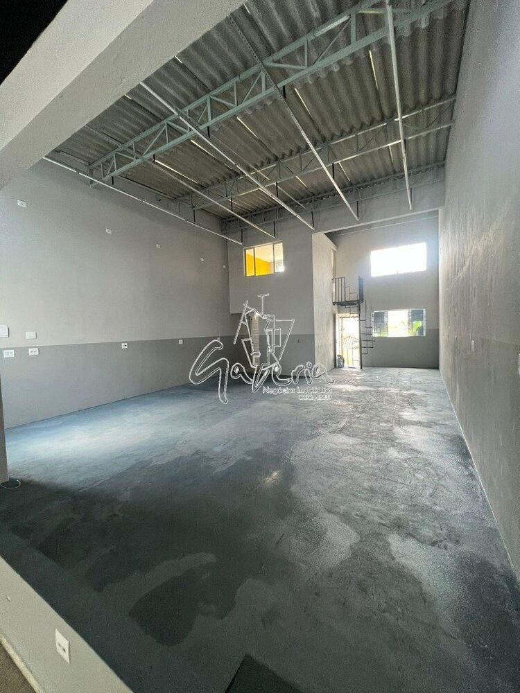 Depósito-Galpão, 240 m² - Foto 1