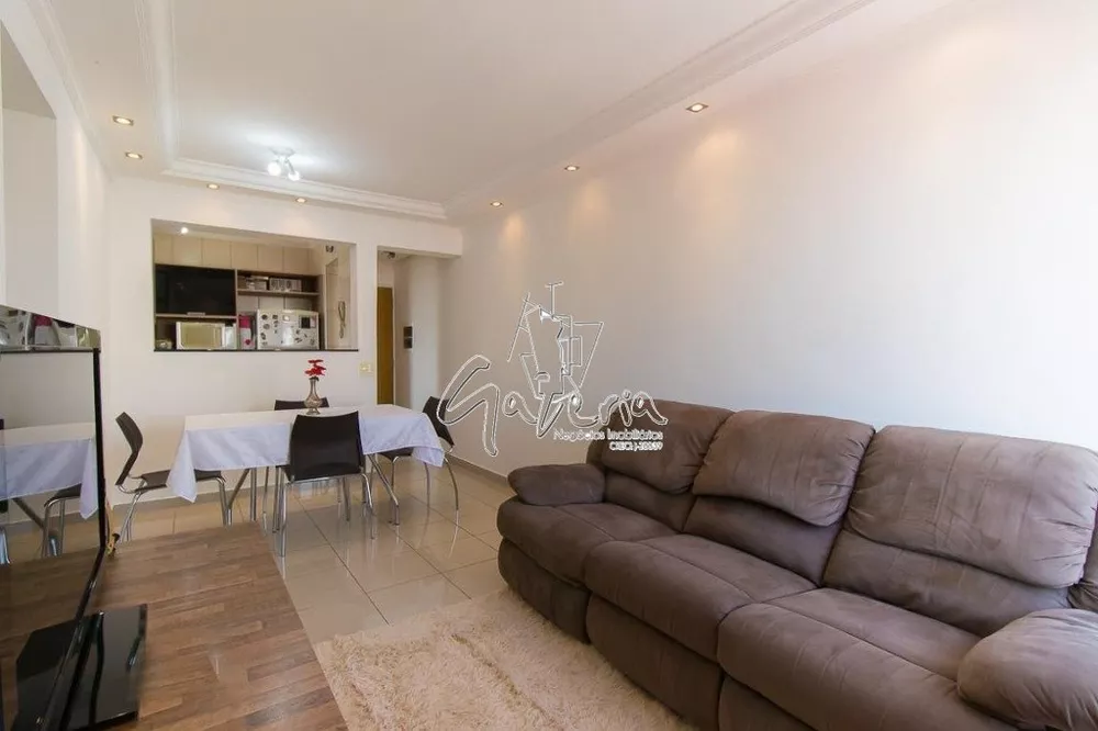 Apartamento à venda com 3 quartos, 70m² - Foto 3