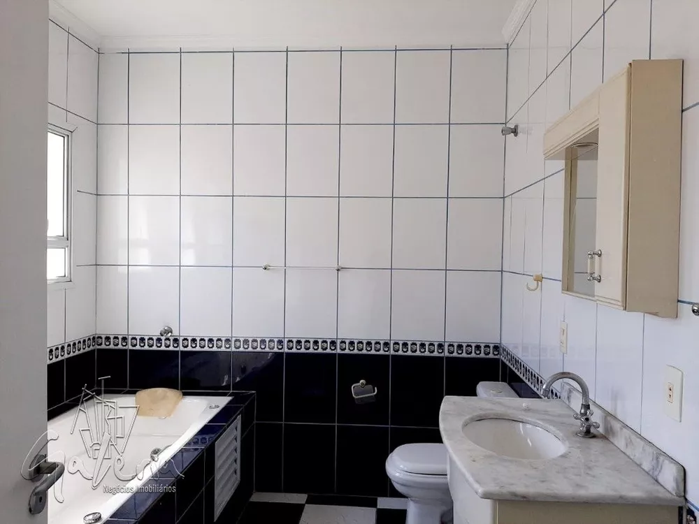 Sobrado à venda com 3 quartos, 300m² - Foto 12