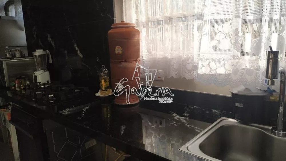 Apartamento à venda com 3 quartos, 200m² - Foto 9