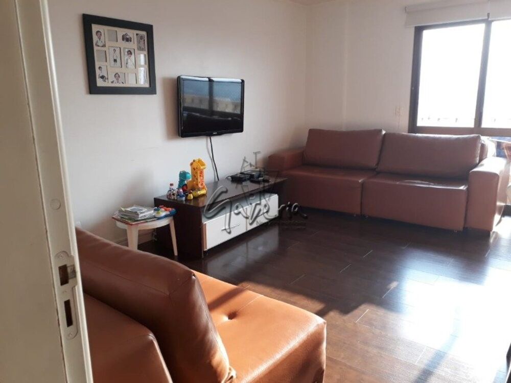 Apartamento à venda com 3 quartos, 132m² - Foto 2
