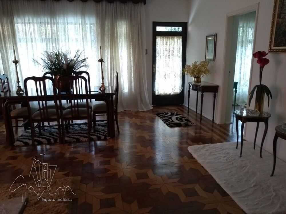 Casa, 3 quartos, 267 m² - Foto 2