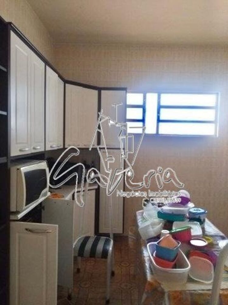 Casa à venda com 2 quartos, 176m² - Foto 3