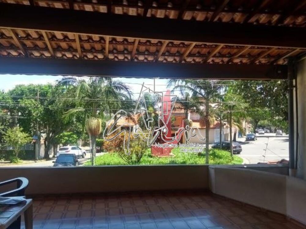 Casa à venda com 2 quartos, 176m² - Foto 2