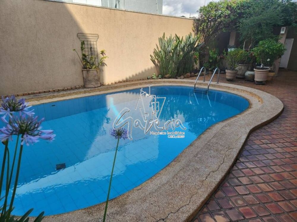 Sobrado, 4 quartos, 280 m² - Foto 1