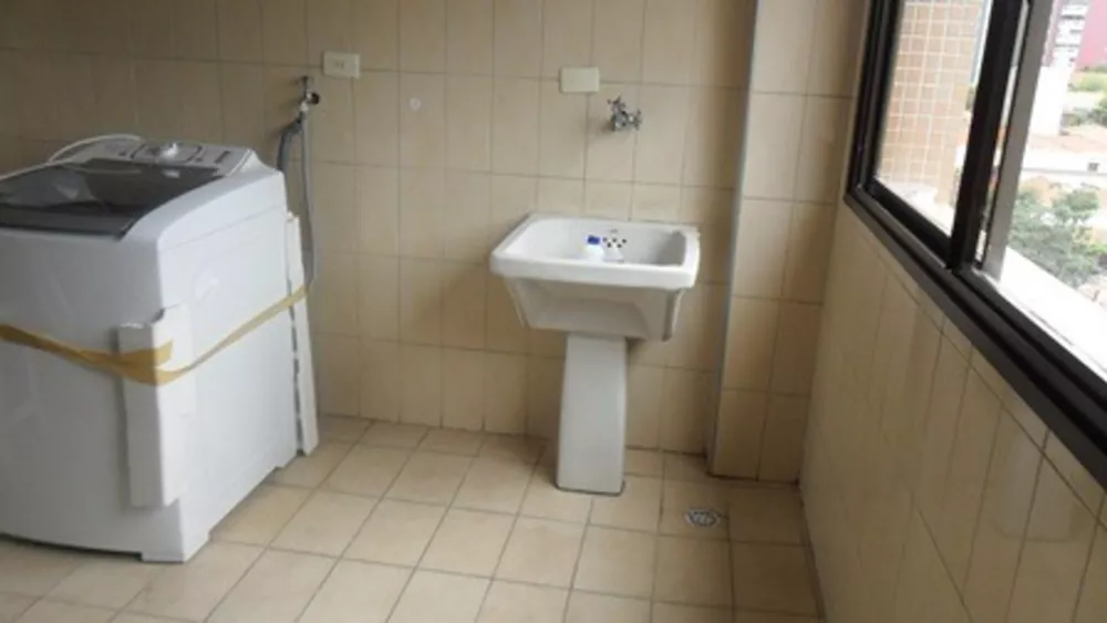 Apartamento à venda com 3 quartos, 150m² - Foto 5