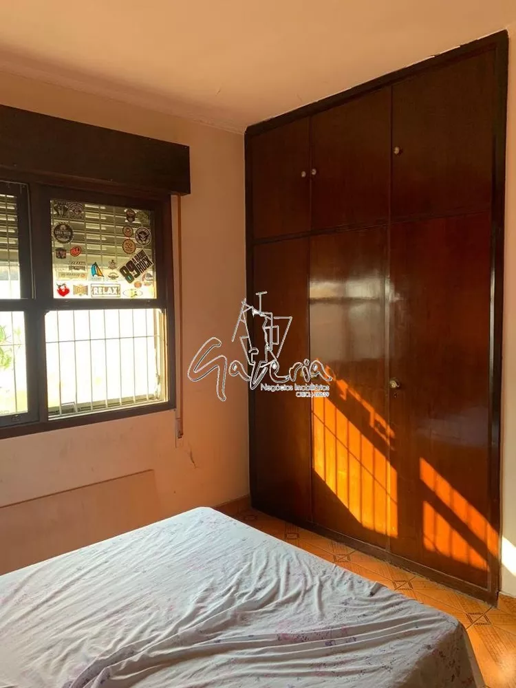 Casa à venda com 3 quartos, 261m² - Foto 11