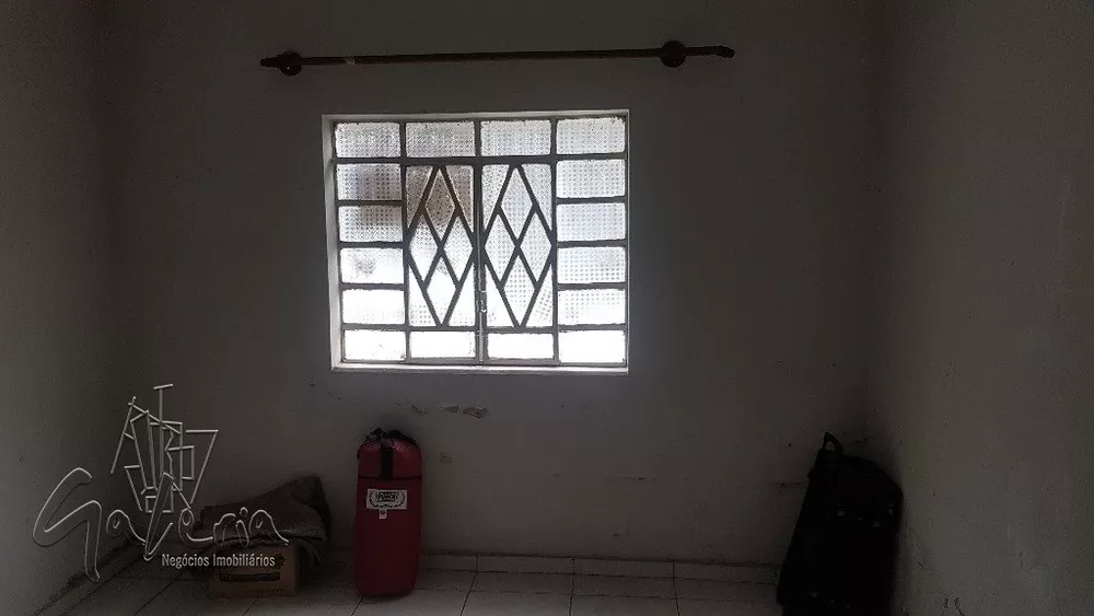 Casa à venda com 3 quartos, 300m² - Foto 8