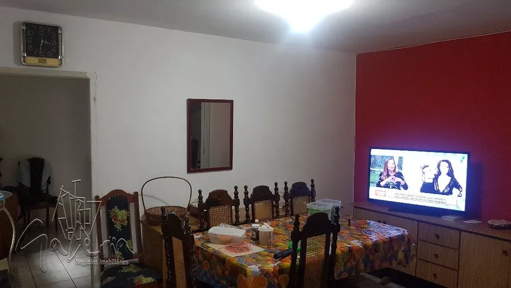 Casa à venda com 3 quartos, 300m² - Foto 4