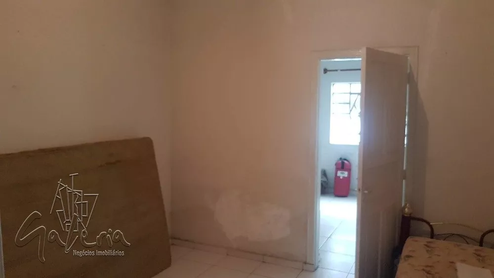 Casa à venda com 3 quartos, 300m² - Foto 3