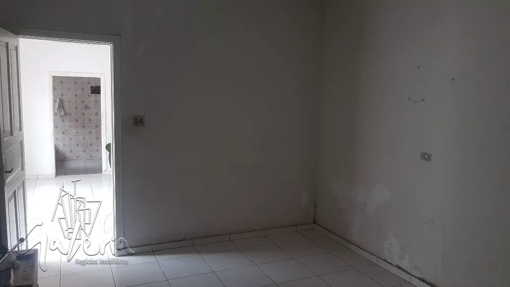 Casa à venda com 3 quartos, 300m² - Foto 11