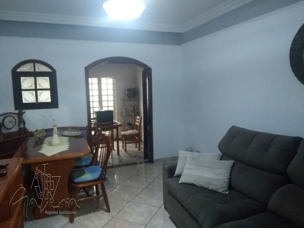 Sobrado, 3 quartos, 194 m² - Foto 2