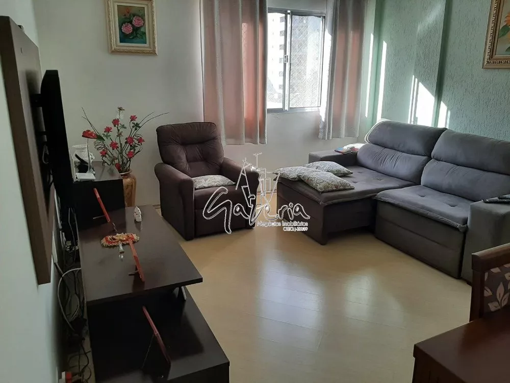 Apartamento à venda com 2 quartos, 72m² - Foto 1