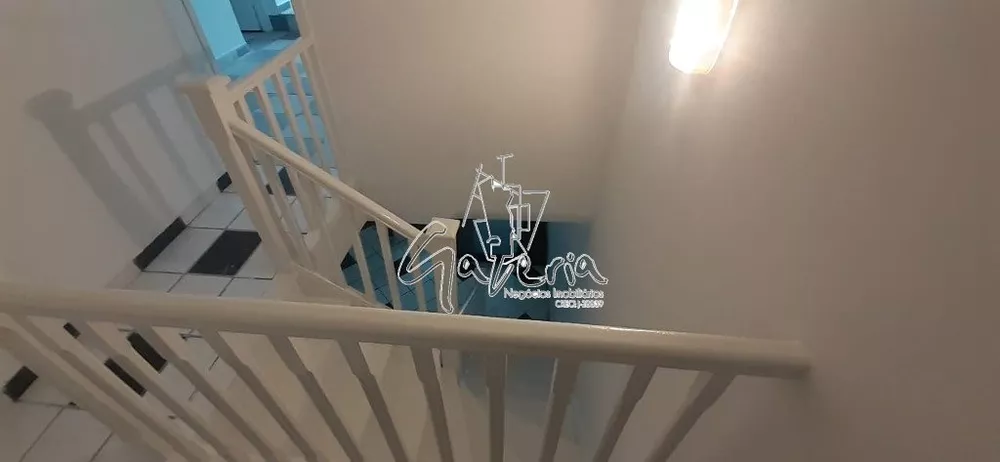 Casa, 4 quartos, 255 m² - Foto 1