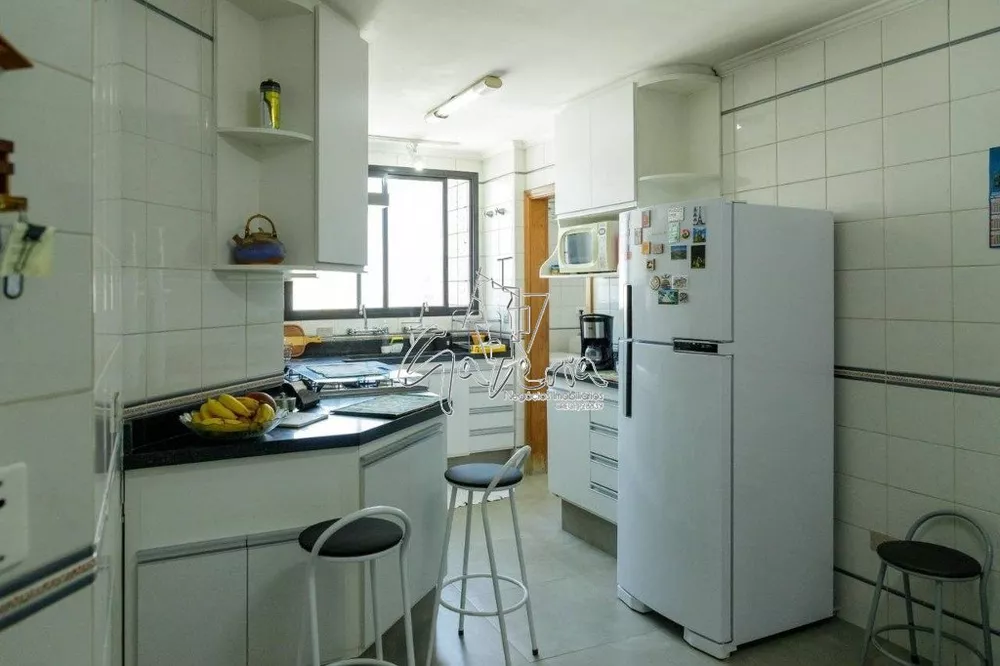 Apartamento à venda com 3 quartos, 135m² - Foto 5