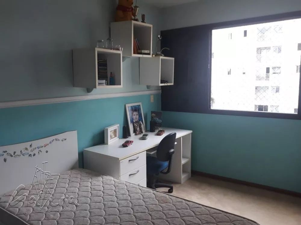 Apartamento para alugar com 3 quartos, 198m² - Foto 19