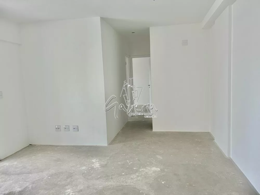 Apartamento à venda com 2 quartos, 67m² - Foto 4