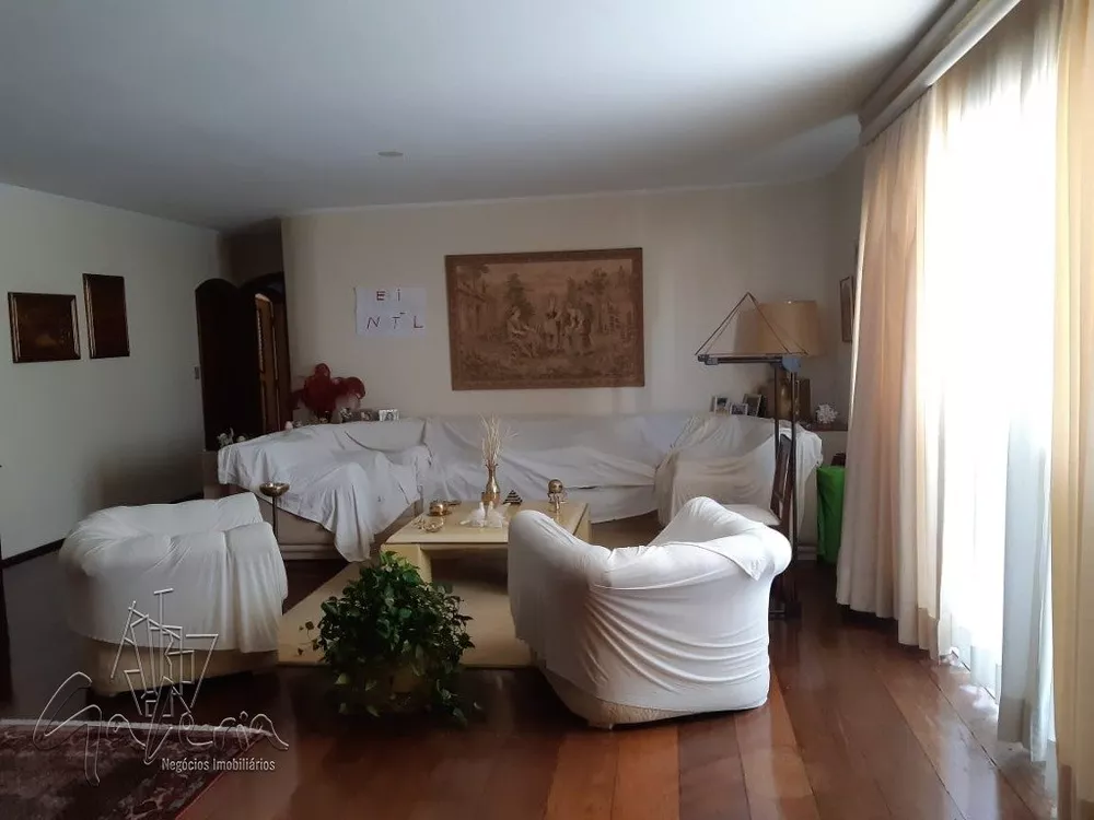 Apartamento à venda com 4 quartos, 185m² - Foto 2