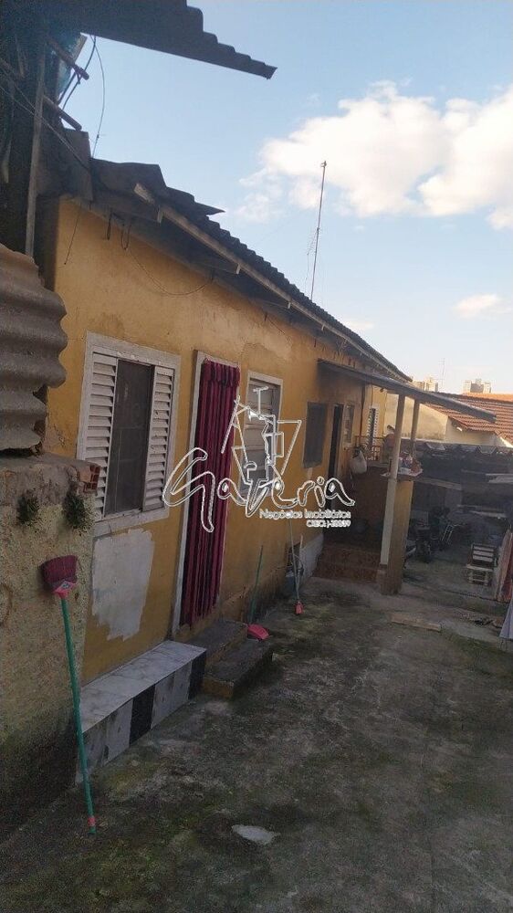 Casa, 2 quartos, 200 m² - Foto 1