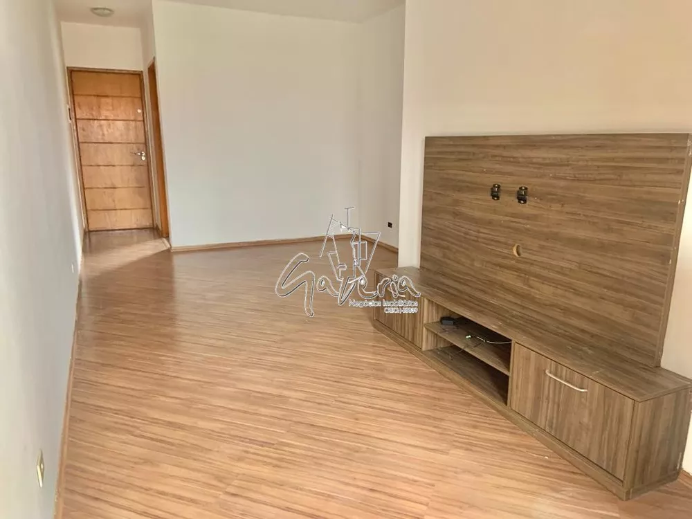 Apartamento à venda com 1 quarto, 55m² - Foto 2