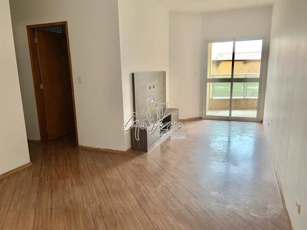 Apartamento à venda com 1 quarto, 55m² - Foto 1